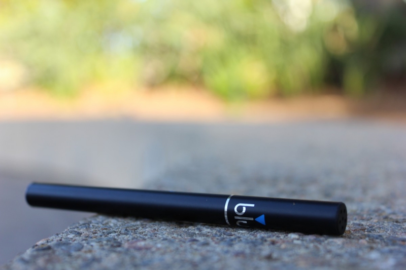 magasin-GRASSE-min_e_cigarette_vaping_blu_cigs_blu_electronic_cigarette_tobacco_cigarette_smoke-637061